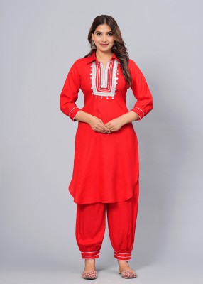 Kallolini Women Kurta Pyjama Set