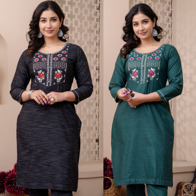 Auzaai Collection Women Embroidered Kurta(Green)