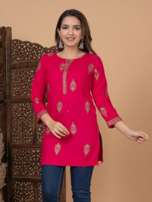 RKTM Women Printed Straight Kurta(Pink)