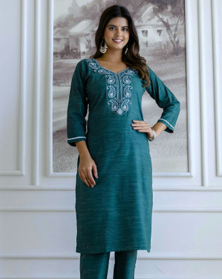 AUZAAI COLLECTION Women Embroidered Straight Kurta(Green)