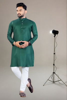 krishu Men Solid Straight Kurta(Dark Green)