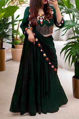 MADHUR HAND WORK ART Embroidered Semi Stitched Lehenga & Crop Top(Green)