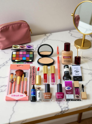 lip ray Compact Makeup Kit with Essential Products
