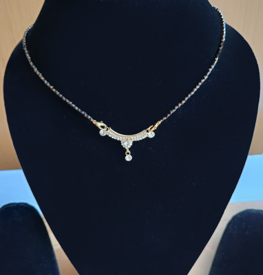RosaStella Gold Plated Black Beaded Chain Pendant Traditional Mangalsutra for Women Alloy Mangalsutra