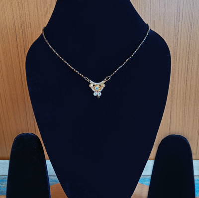 RosaStella Gold Plated Black Beaded Chain Pendant Traditional Mangalsutra for Women Alloy Mangalsutra