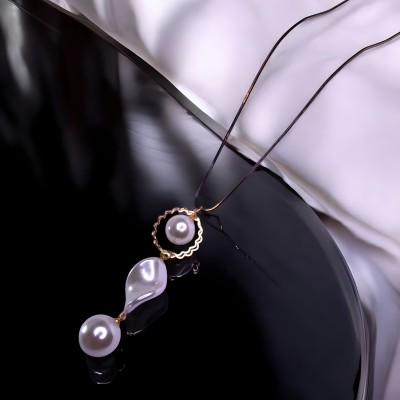 VATIYAANA Pearl Stainless Steel Necklace Pearl Stainless Steel Necklace