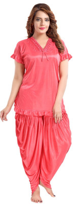 HouseOfCommon Women Solid Pink Night Suit Set