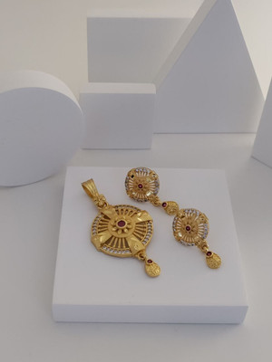 DENISHA gold chakra-style pendant Gold-plated Cubic Zirconia Alloy Pendant Set