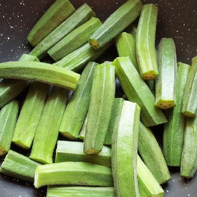 MAMONI TRADERS Okra Seeds, Ladyfinger Hybird Seeds, Organic Vegetable Seed(50 per packet)