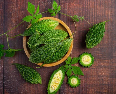 Cloud Farm HYBRID BITTER GOURD/KARELA SEEDS FOR HOME GARDEN Seed(70 per packet)