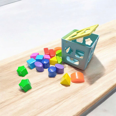 BHVMEY Sky Blue Activity Cube with Sorting Blocks(1 Pieces)