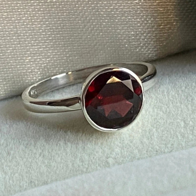 GenZcomplex Brass Garnet Ring