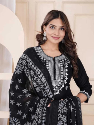 VICENTA Women Kurta Pant Dupatta Set