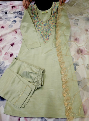 Avnisa Enterprise Embroidered Kurta, Trouser/Pant & Dupatta Set