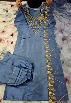 Avnisa Enterprise Embroidered Kurta, Trouser/Pant & Dupatta Set