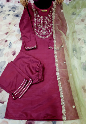 Avnisa Enterprise Embroidered Kurta, Trouser/Pant & Dupatta Set