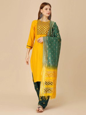 TextileCloth Women Crop Top Pant Dupatta Set