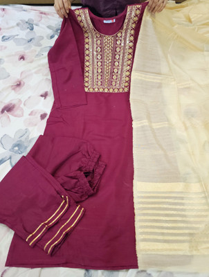 Avnisa Enterprise Embroidered Kurta, Trouser/Pant & Dupatta Set