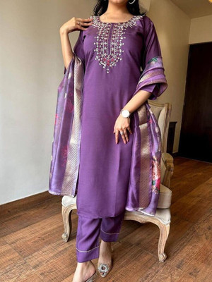 LAAIBA CREATION Embroidered Kurta, Trouser/Pant & Dupatta Set