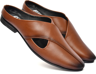 Biggie Men Sandals(Tan , 6)