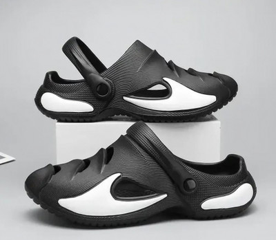 KNIEVL Men Black Clogs