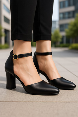 footpedia Women Heels(Black , 4)