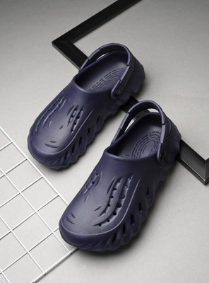 DEFLOW Men Clogs(Navy , 6)