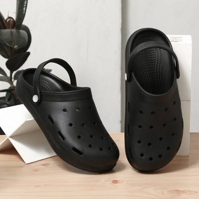 TR Men Clogs(Black , 8)