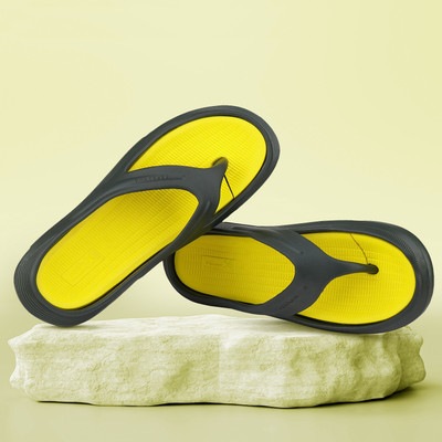 BERSACHE Men Flip Flops(Yellow , 7)