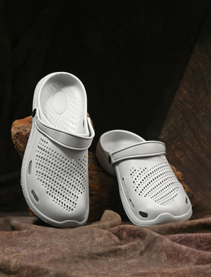 DEFLOW Men Sandals(Grey , 7)