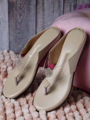 CARRITO New Fashion Stylish Comfortable Flat Sandal/Slipper for women & Girls Women Beige Flats