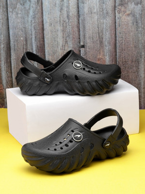 asian Men Clogs(Black , 6)