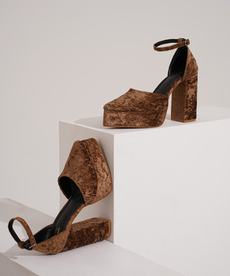 jm looks Women Heels(Tan , 8)