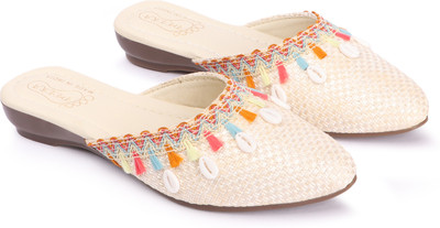 DEERA Women Bellies(White , 5)
