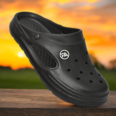 Feel alive Men Sandals(Black , 8)