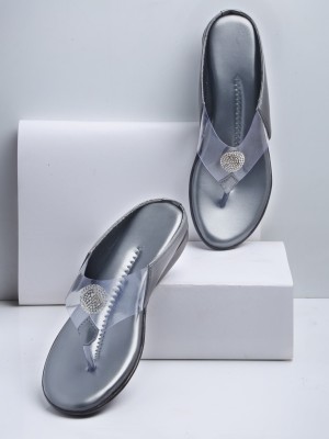 CARRITO New Fashion Stylish Comfortable Flat Sandal/Slipper for women & Girls Women Grey Flats