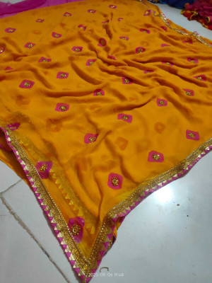 NeeLKANTH ENTERPRISE Blocked Printed, Color Block, Hand Painted, Dyed Bandhani Chiffon Saree(Yellow)