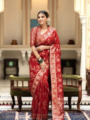 GLOWMOROUS Embellished, Woven Kanjivaram Silk Blend, Jacquard Saree(Red)