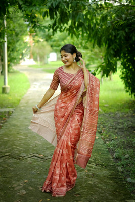 PeachPetals Printed, Geometric Print Banarasi Cotton Silk Saree(Red)