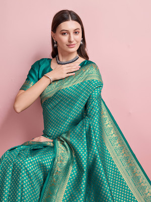 Shreyansh creation Digital Print Banarasi Silk Blend Saree(Green)