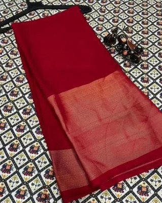 Vragi Solid/Plain Bollywood Chiffon Saree(Red)