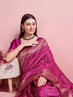 Shreyansh creation Digital Print Banarasi Silk Blend Saree(Magenta)