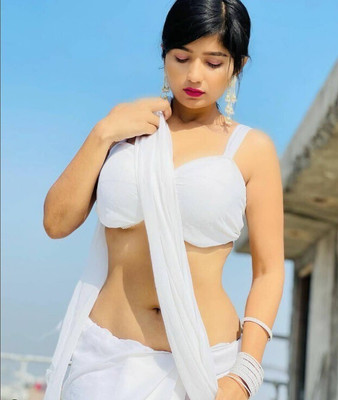 Desi Style Solid/Plain Bollywood Georgette Saree(White)