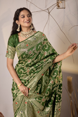 SareezaaStore Woven Banarasi Silk Blend Saree(Light Green)