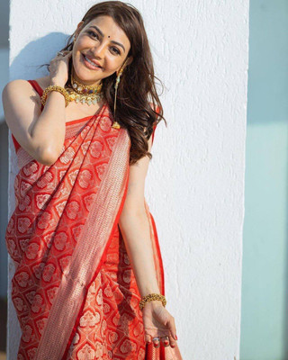 Anahant Creation Self Design Banarasi Silk Blend Saree(Red)