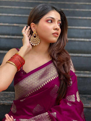 CKDESIGNER Woven Banarasi Jacquard Saree(Magenta)