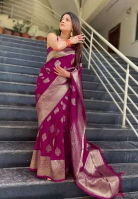 SWAMI STUDIO Self Design Banarasi Jacquard Saree(Magenta)