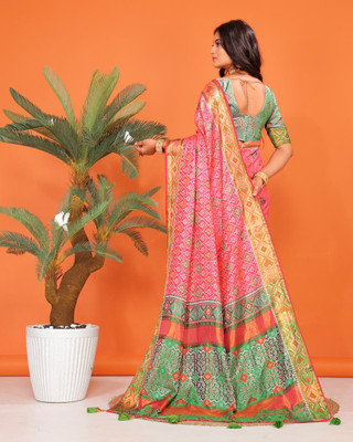 LAVYANSH CREATION Printed, Self Design Patola Silk Blend Saree(Pink)