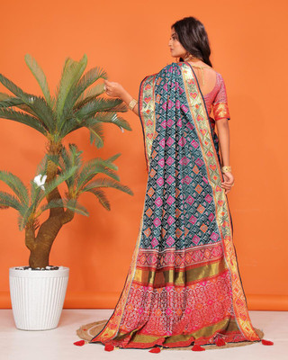 LAVYANSH CREATION Printed, Self Design Patola Silk Blend Saree(Blue)