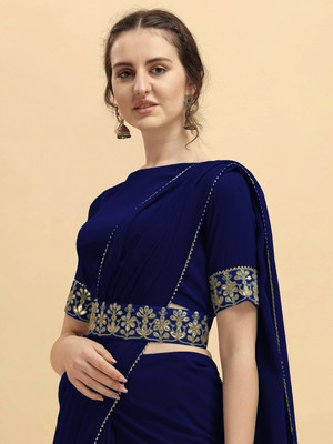 Vihan Fab Striped Bollywood Net Saree(Dark Blue)